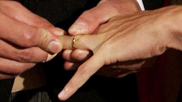 Muore per il dolore 24 ore dopo la moglie: erano sposati da 66 anni