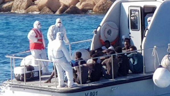 Migranti, Madrid: "Inconcepibile Salvini su Open Arms"