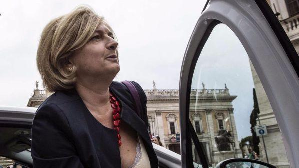 Campidoglio, l'assessore Muraro: io resisto, non finirò come Marino
