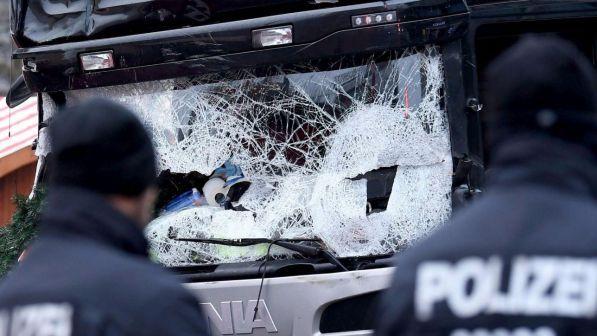Berlino, presunto complice di Amri venne arrestato già nel 2015