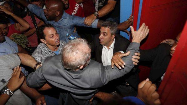 Brasile, Tribunale boccia richiesta scarcerazione Lula
