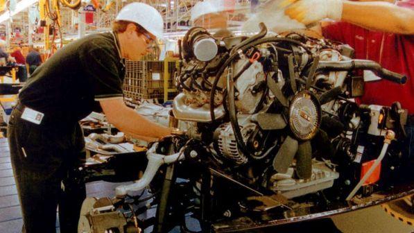 Istat: "La disoccupazione cala al 10,4%, quella giovanile al 30,8%"