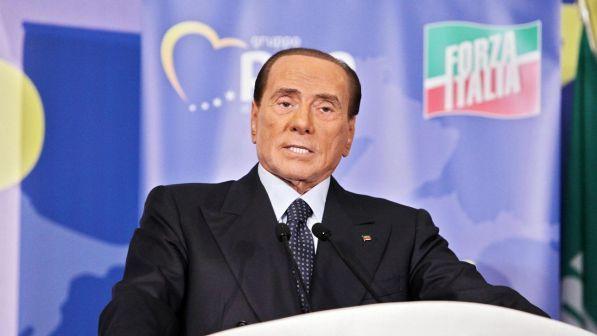 Berlusconi: "Con M5s rischio baratro economico e di democrazia"