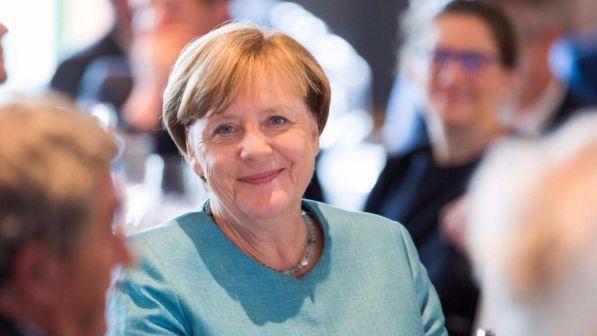 Crisi migranti, Merkel: Ue non solidale con Italia e Grecia