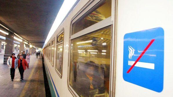 Incidente nel Verbano, treno urta mezzo: linea bloccata, no feriti