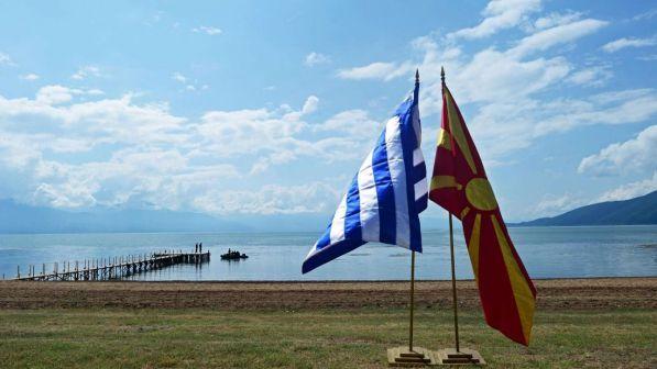 Nuovo nome alla Macedonia, scontri nazionalisti-polizia a Skopje