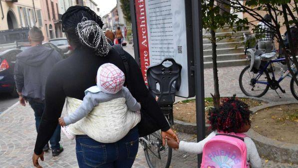 Mensa scuola, giudici: "Dal Comune di Lodi condotta discriminatoria"