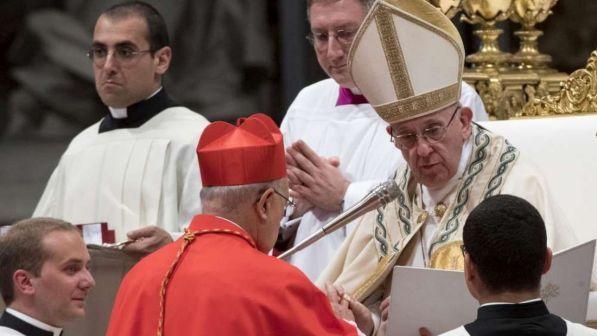 Il Papa ai nuovi cardinali: "No a gelosie e intrighi di palazzo"