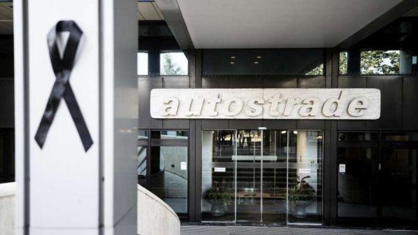 Autostrade, Atlantia: "Verifiche su impatto revoca concessione"