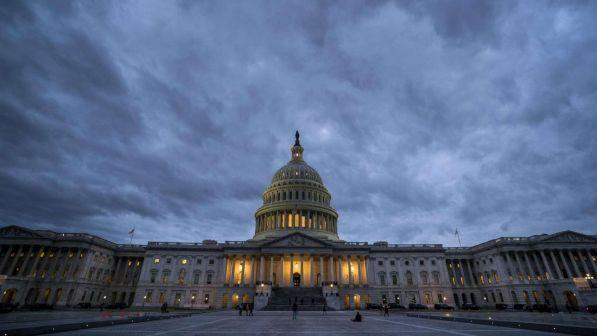 Shutdown Usa: 800mila dipendenti hanno perso oltre 5mila dollari
