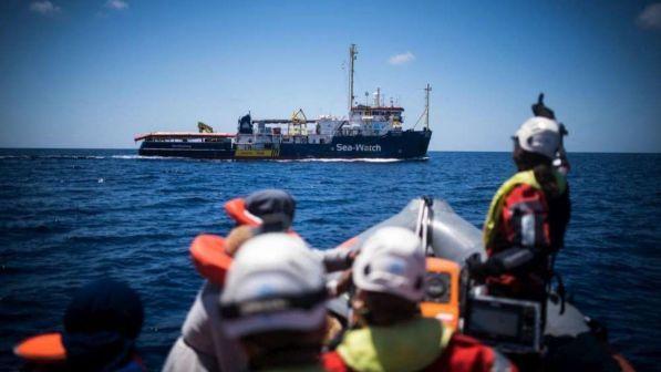 Migranti, il comandante della Sea Watch 3: "Rifarei tutto"
