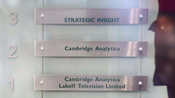 Facebook: 87 milioni di profili usati da Cambridge Analytica