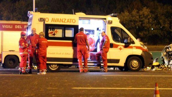 Incidente stradale in provincia di Varese: due morti e tre feriti