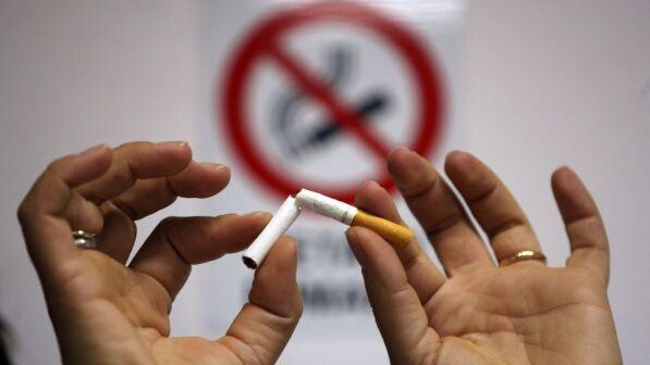 Morto per fumo passivo in un ufficio Asl, Cassazione: sì al maxi risarcimento