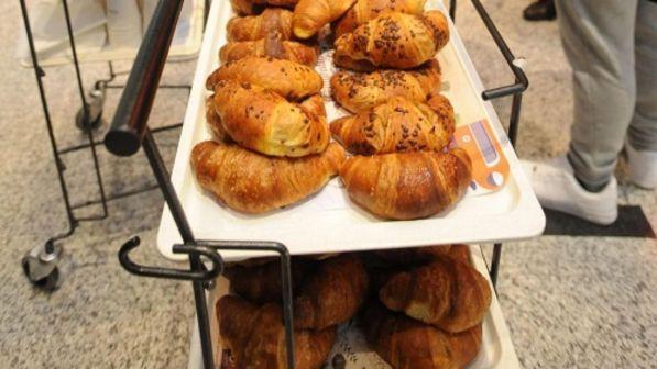 Biella, la barista ai ladri di brioche: "Venite a lavorare con me alle 5 e non vi denuncio"