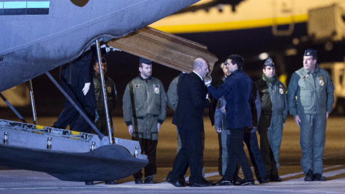 Ciampino, le salme di Salvatore Failla e Fausto Piano sono arrivate in Italia