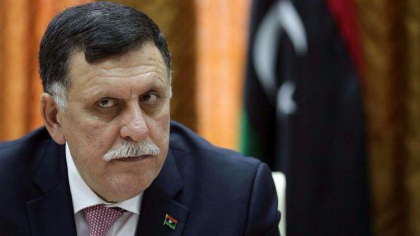 Libia, a Parigi incontro tra i contendenti Al Sarraj e Haftar