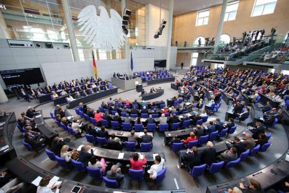 Germania al voto, da Grosse Koalition a Giamaica: le possibili alleanze
