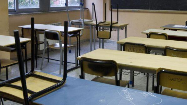 Prende un 3 a scuola: studente modello querela il professore