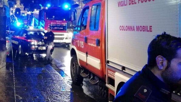 Brianza, incendio in un maxi-store per bambini: un ferito