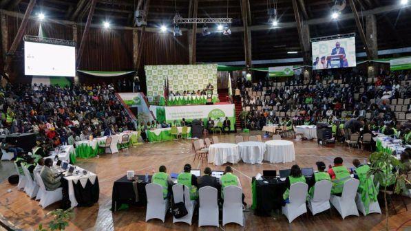 Kenya, la Corte Suprema: "Voto irregolare, si torni alle urne" | Kenyatta accetta decisione dei giudici