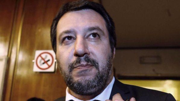 Governo, Salvini: "Tutti devono cedere o si torna al voto"