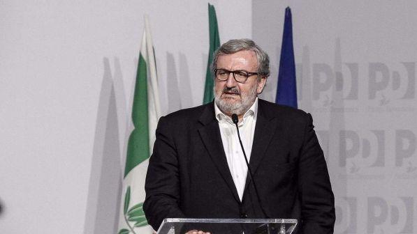 Emiliano riapre al M5s: battaglie comuni in cerca di un asse