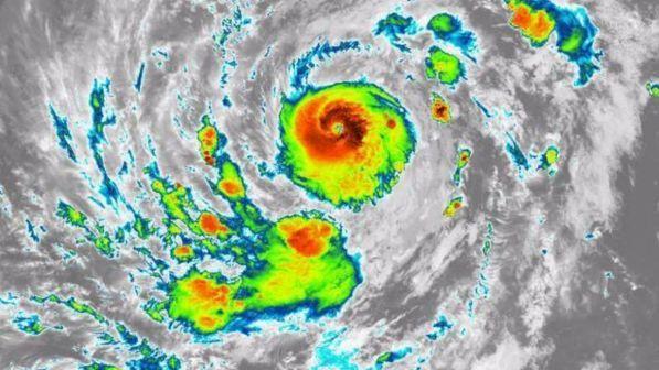Uragano Maria minaccia Barbados: venti a 120 km orari