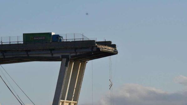 Crollo ponte, Commissione Mit: "Ristrette ipotesi al vaglio"