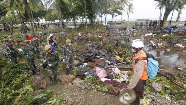 Indonesia, ong Oxfam: sono 11mila gli sfollati dopo lo tsunami