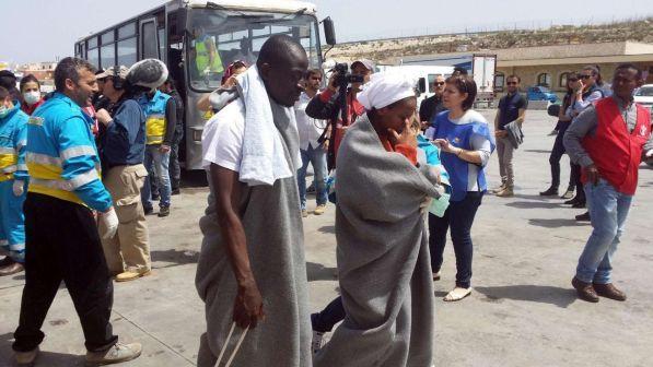 Migranti, sindaco Lampedusa: "Qui continuano gli sbarchi"