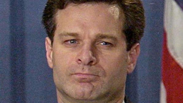 Usa, Trump: "Christopher A. Wray sarà il nuovo direttore dell'Fbi"