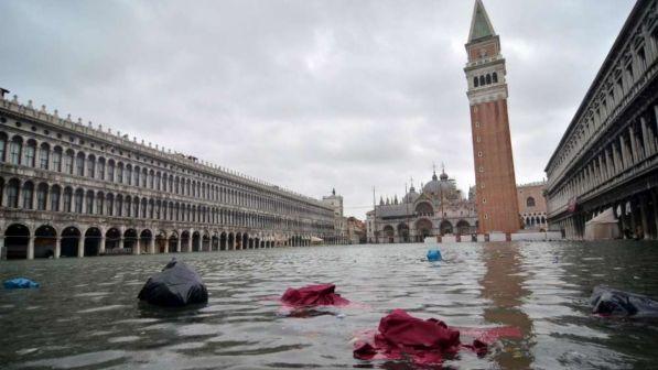 "Allarme acqua alta", gli albergatori di Venezia furibondi per le previsioni meteo-catastrofe