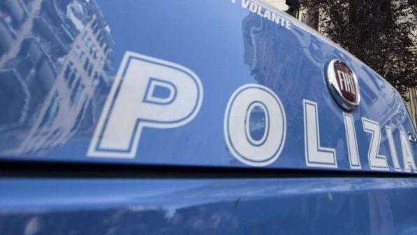 Napoli, uccide la madre a coltellate e si costituisce
