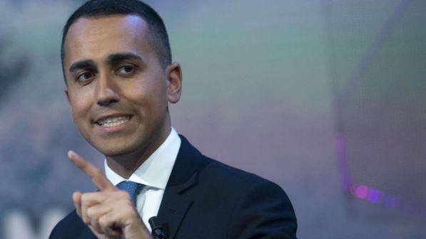 Manovra, Di Maio: "Noi sotto attacco, stiamo uniti come la testuggine romana"