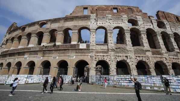 Wikipedia, un concorso per fotografare 10mila monumenti in tutta Italia