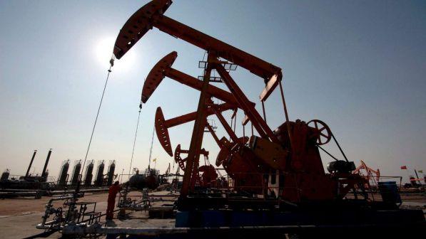 Iran, Usa avverte Paesi: fermare importazioni petrolio entro 4/11