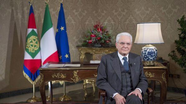 Mattarella: "Rispettare la nostra Costituzione in ogni sua parte"