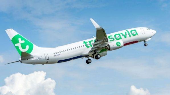 Flatulenza durante il volo, scoppia una rissa a bordo di un aereo: atterraggio d'emergenza a Vienna