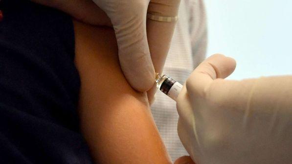 Vaccini, Aifa: 4.800 reazioni avverse nel 2017, nessun morto