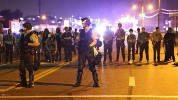 Usa, oltre 100 arresti a St. Louis dopo tre giorni di proteste