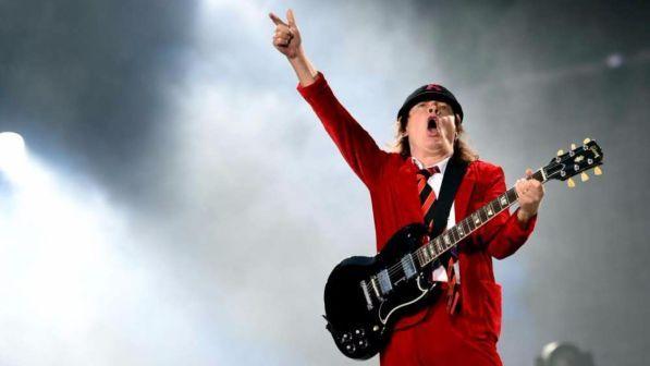 Ac/Dc, addio al produttore George Young: "Senza lui non ci saremmo"