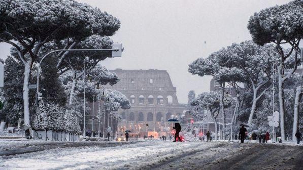 Maltempo Roma: disagi a Termini, migliora situazione aeroporti