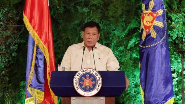 Filippine, presidente Duterte insulta esperto Onu: vai all'inferno