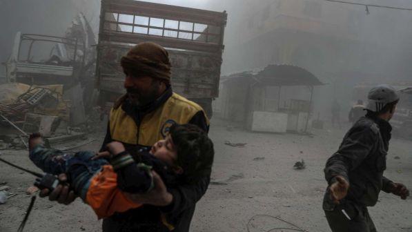 Siria, Consiglio di sicurezza Onu adotta all'unanimità la tregua umanitaria