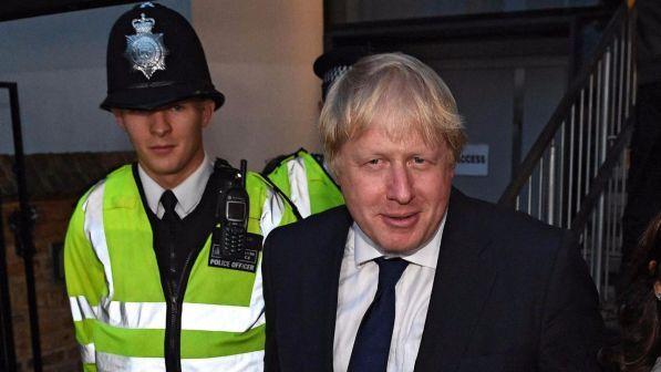 Charlie, ministro Gb Johnson: impossibile il ricovero in Italia