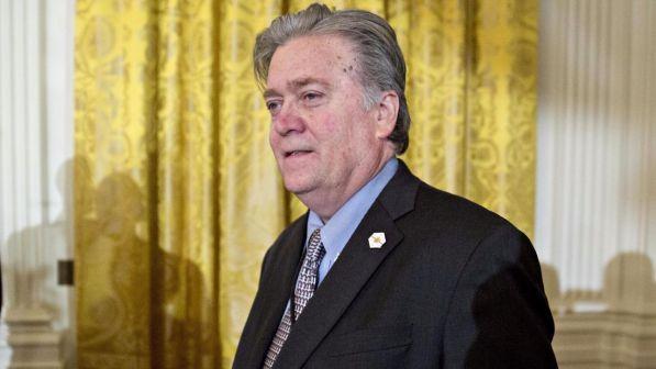 Usa, Donald Trump perde un altro pezzo: via lo stratega Steve Bannon