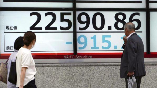 Tokyo, la Borsa chiude in rialzo: Nikkei +0,91% a 21.586 punti