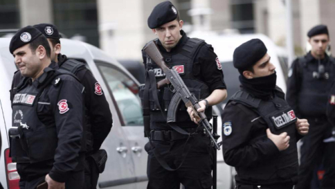 Turchia, spari ad Ankara: due morti