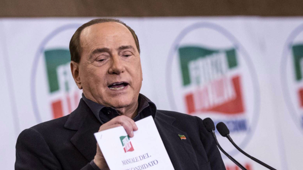 Berlusconi: "L'Europa deve andare avanti, mi preoccupano movimenti anti-Ue come quello di Le Pen"